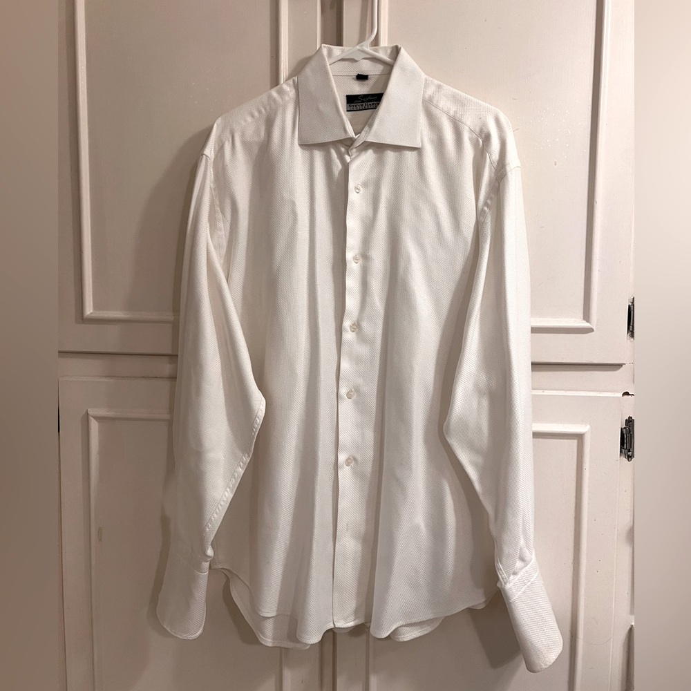 White Men’s Steve Harvey Dress Shirt with cufflink holes, 17 1/2” N, 34-35” S